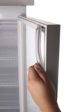Getränkekühlschrank CD 350 weiß, mit Glastür und wechselbarem Türanschlag, BTH 600 x 600 x 1730 mm